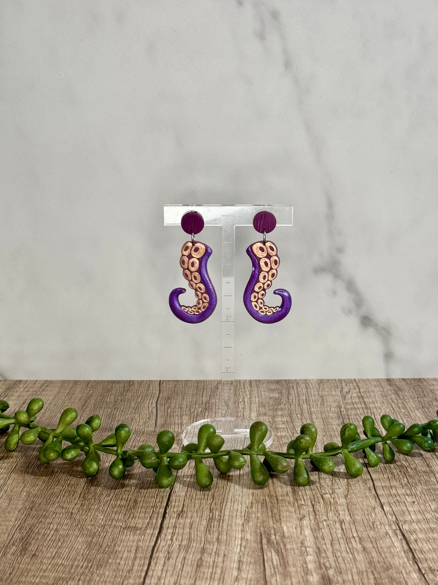 Tentacle stud earrings