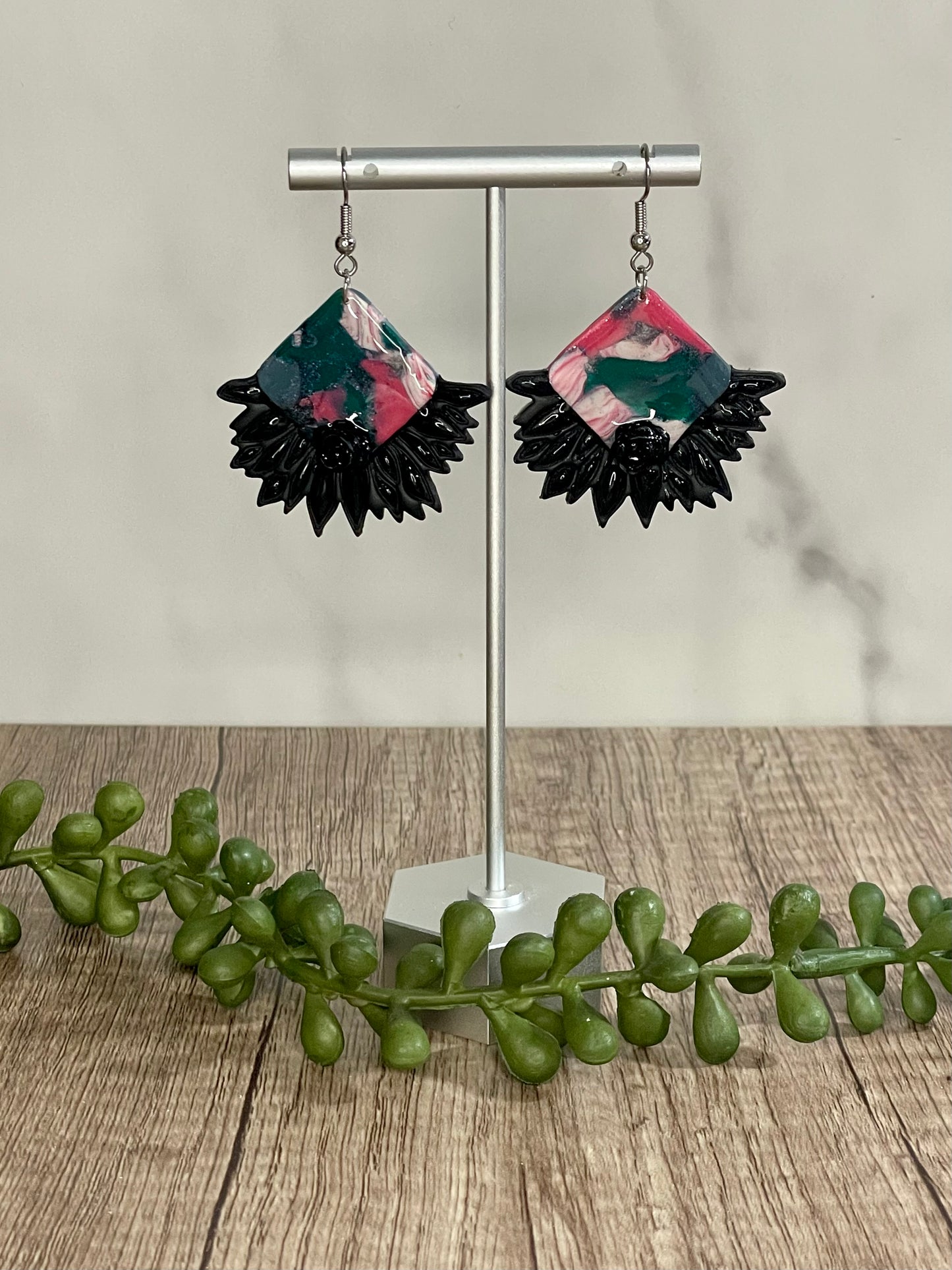 Marbled pink and green earrings