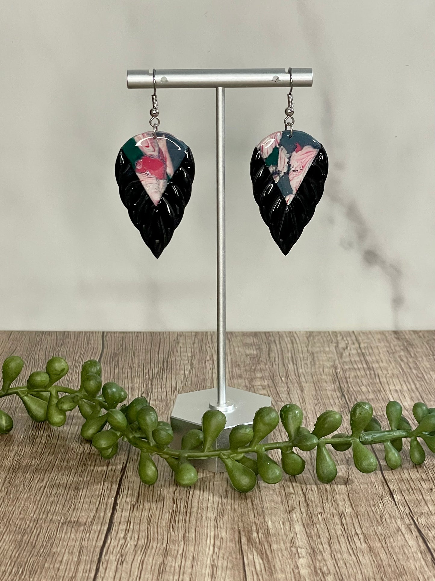 Marbled pink and green earrings
