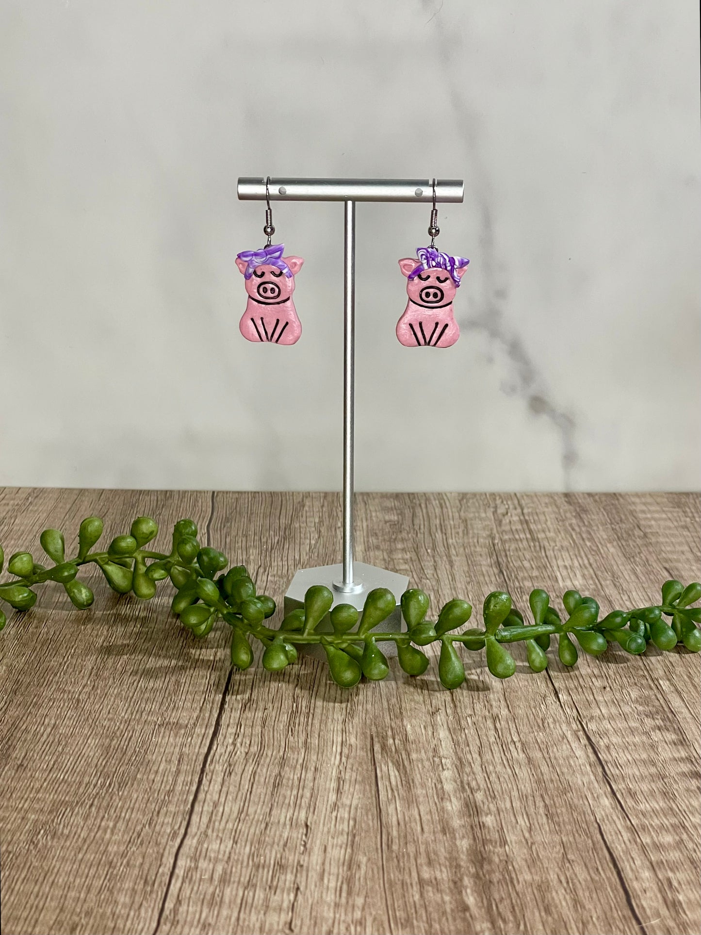 Pretty piggie earrings